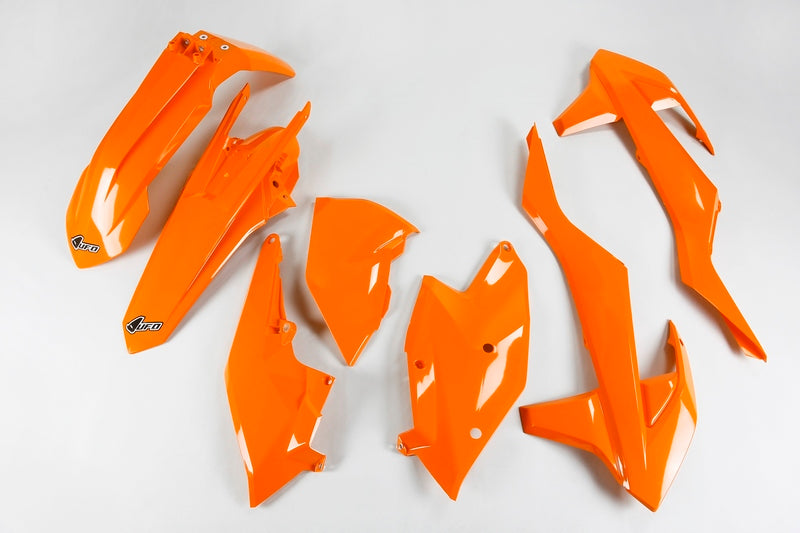 UFO PLASTIC KIT, ORG/ORG