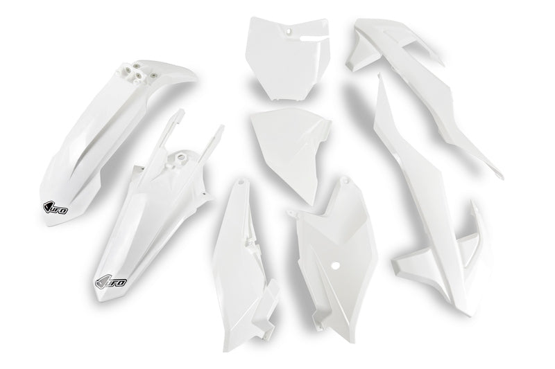UFO PLASTIC KIT, WHT/WHT