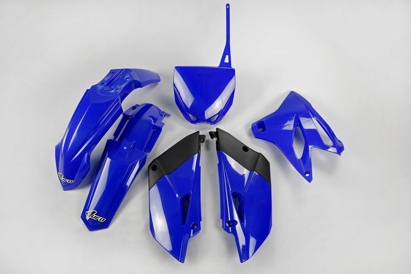 UFO PLASTIC KIT, BLU
