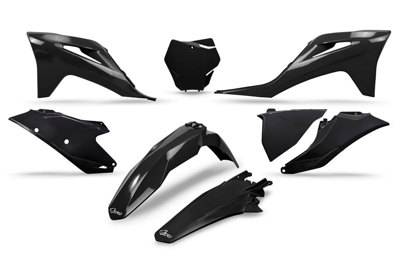 UFO PLASTIC KIT, BLK