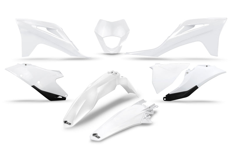 UFO PLASTIC KIT, WHT