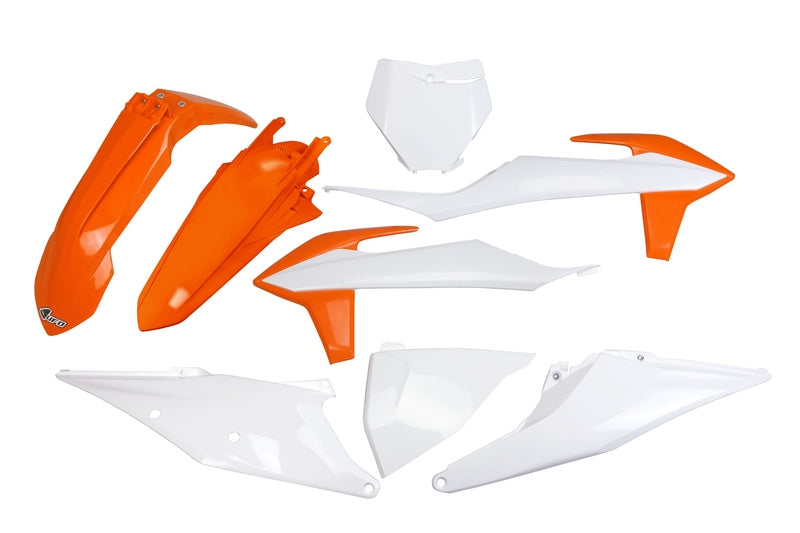 UFO PLASTIC KIT, OEM