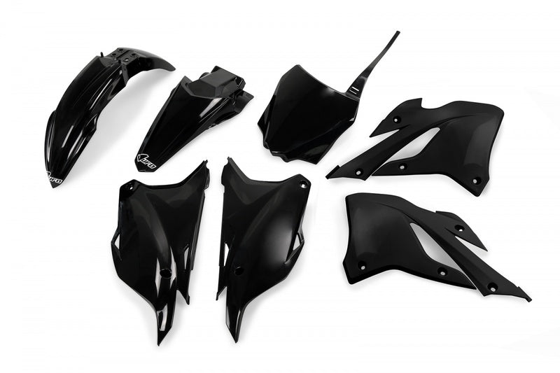 UFO PLASTIC KIT, BLK