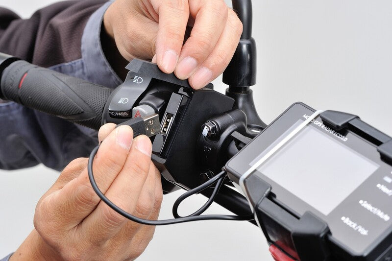 DAYTO SLIM-MOUNT 1 USB A