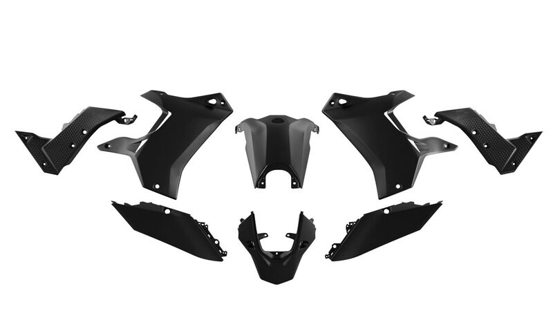 RTECH PLASTIC KIT T7 REVOLUTION, BLK