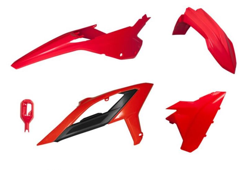 RTECH PLASTIC KIT 4 PCS, RED