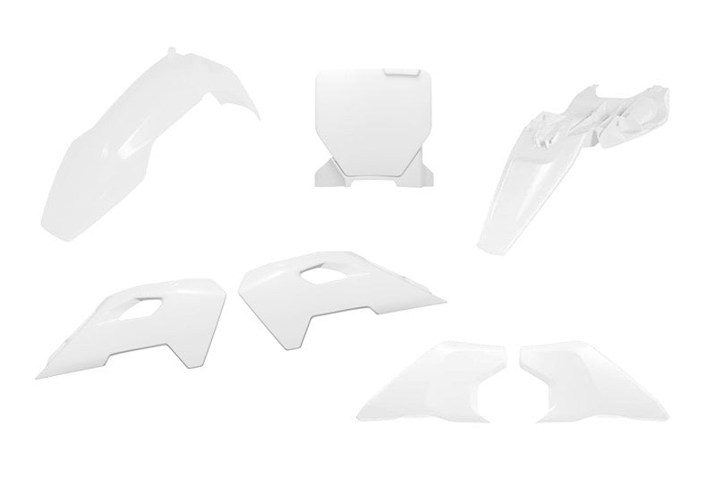 PLASTIC KIT 6 PCS, WHT/WHT