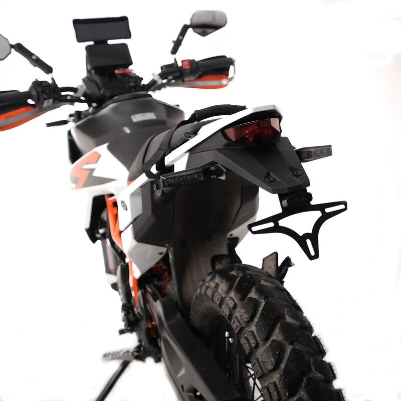 R&G TAIL TIDY