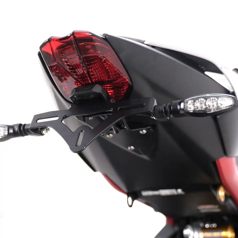 R&G TAIL TIDY